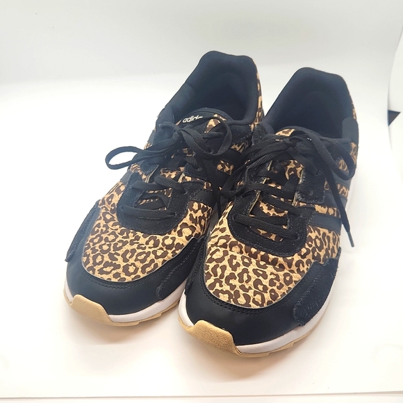 Adidas - Picture 2 of 5